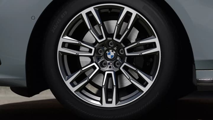 5 Series Image 11