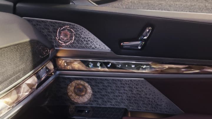7 Series Image 22