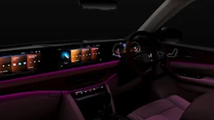 XUV 7X0 Image 18