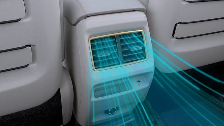 XUV400 Image 16