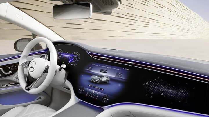 EQS SUV Image 17
