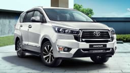 Innova Crysta Image 1