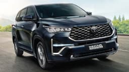 Innova Hycross Image 1