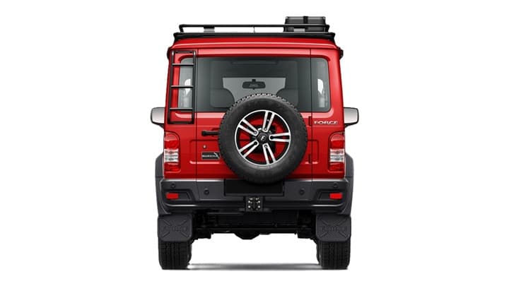 Gurkha 3-Door Image 3