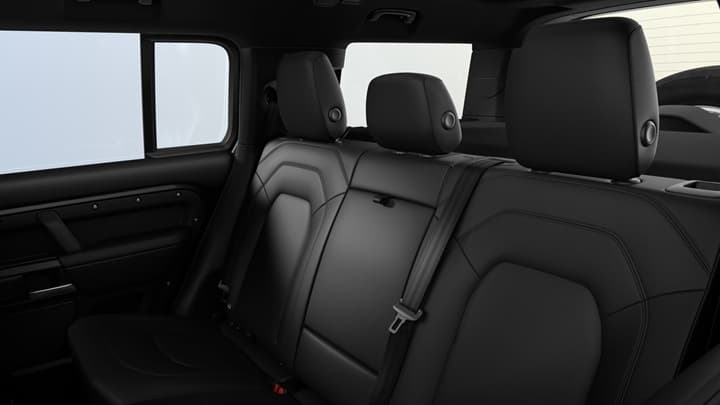 Defender 130 Image 14