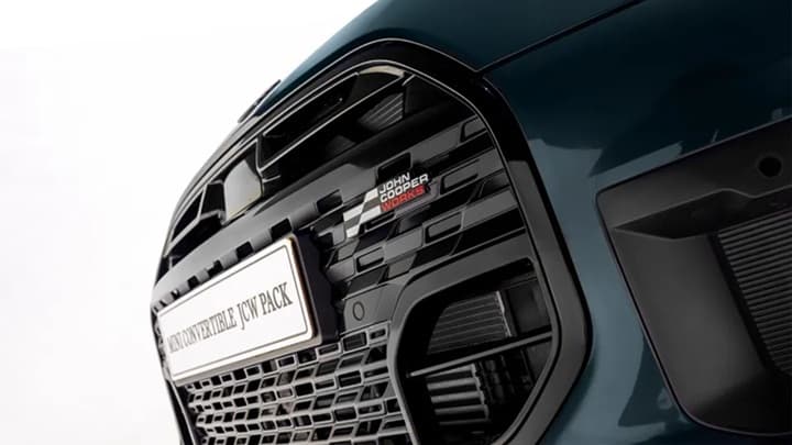 Cooper Convertible S JCW Pack Image 11