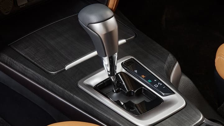 Fortuner Image 17
