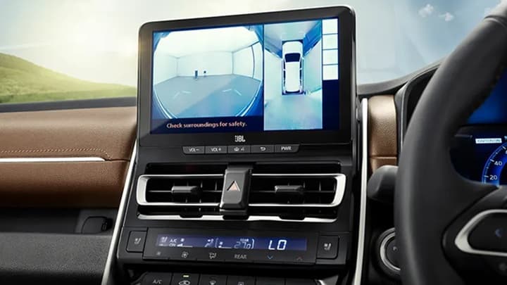 Innova Hycross Image 27